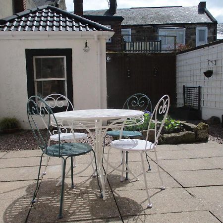 Garden Apartment Ayr Bagian luar foto