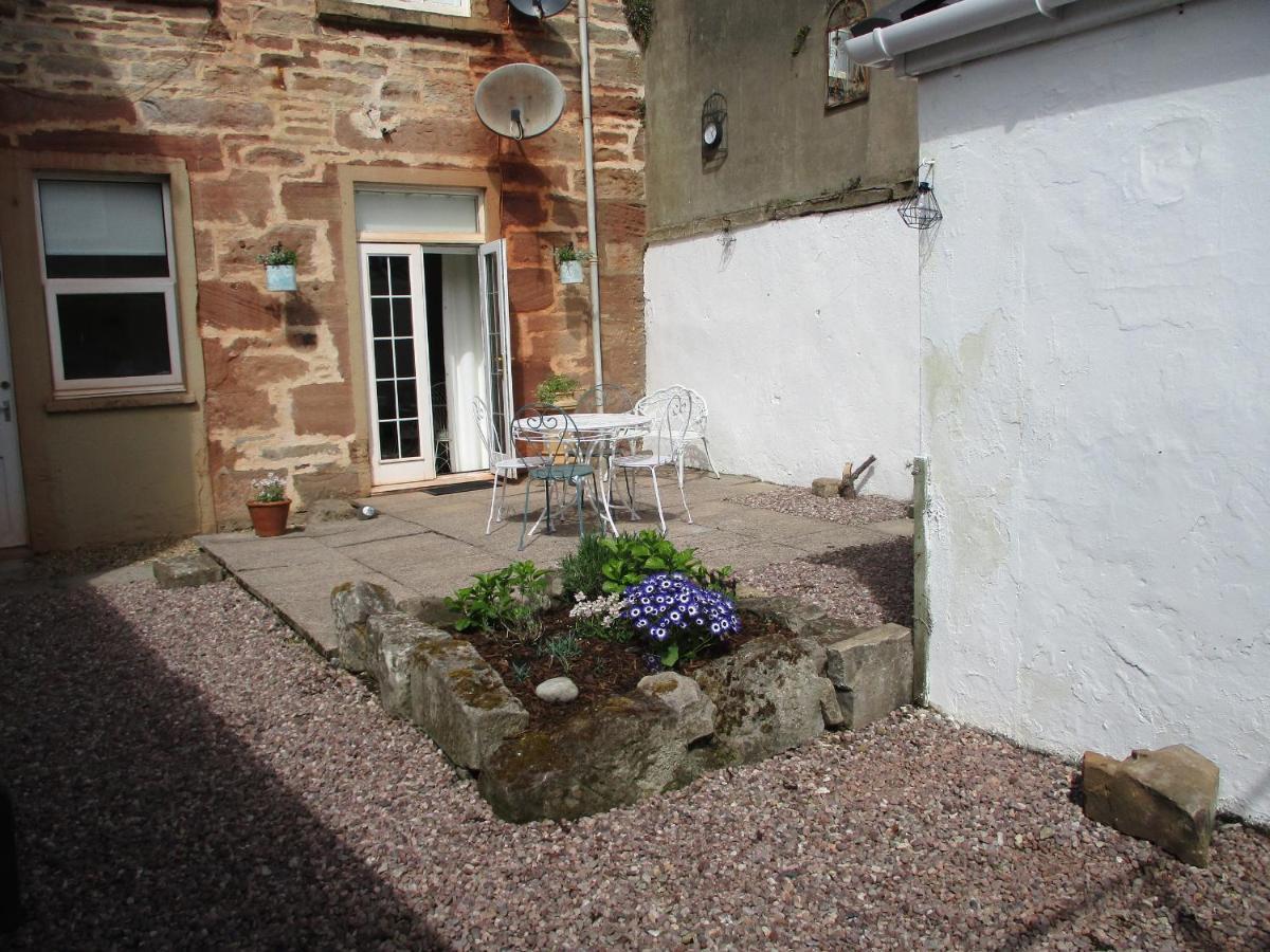 Garden Apartment Ayr Bagian luar foto