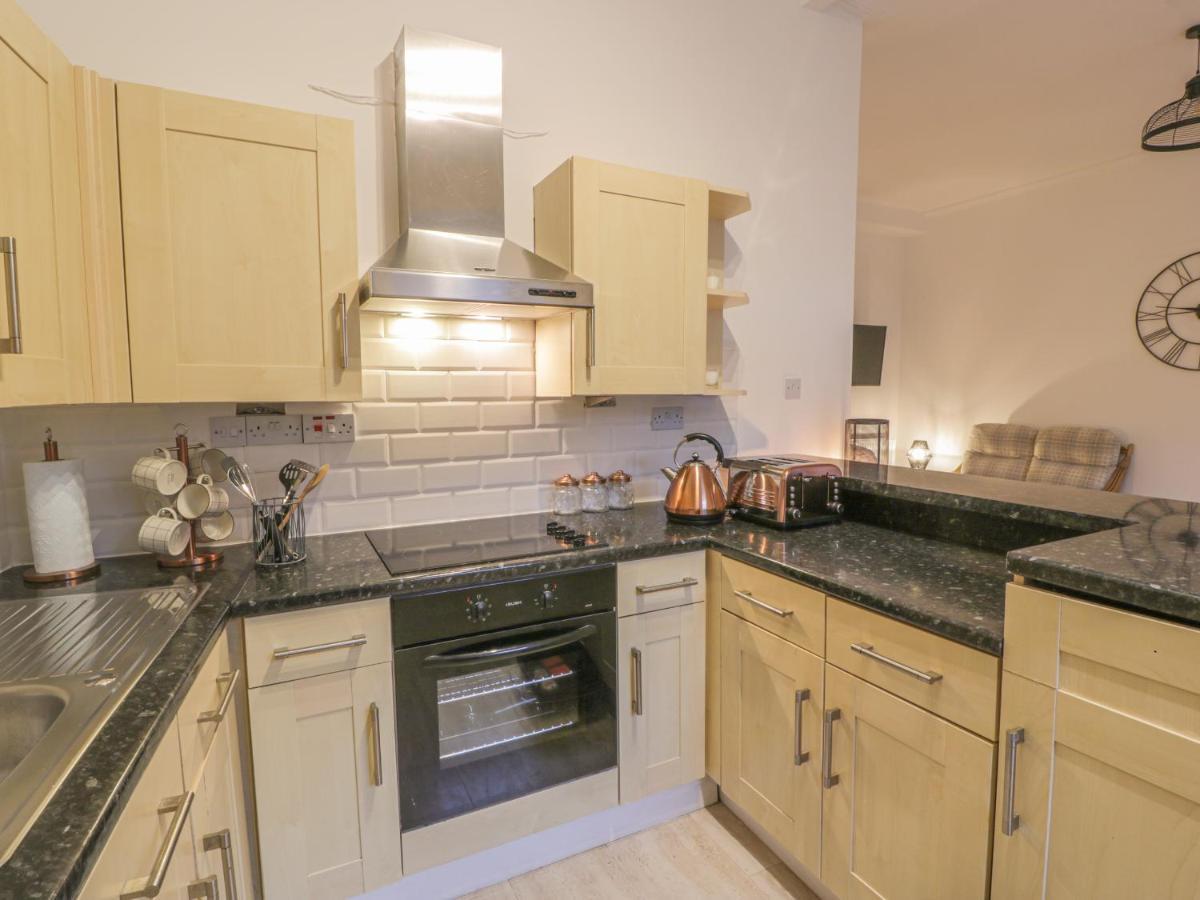 Garden Apartment Ayr Bagian luar foto